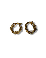 Load image into Gallery viewer, CHANEL Vintage Pearl Clip-On Earrings