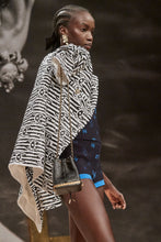 Load image into Gallery viewer, Chanel Runway Sequin CC Jacket - Spring/Summer 2022 - Look 25
