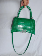 Load image into Gallery viewer, Balenciaga Hourglass bag
