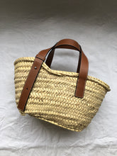 Load image into Gallery viewer, Loewe raffia basket bag
